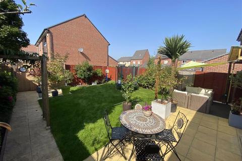7 Neptune Close, Salford, M7 1AX