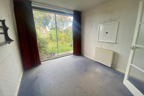 15 Forest Close, Sutton Coldfield, B74 2JY