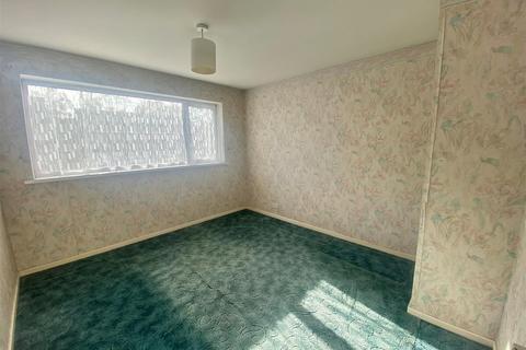 15 Forest Close, Sutton Coldfield, B74 2JY