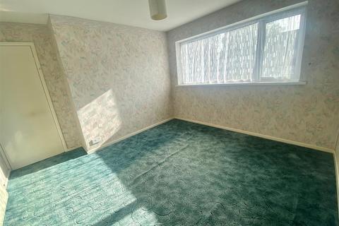15 Forest Close, Sutton Coldfield, B74 2JY