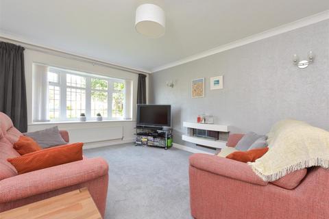 28 Gleneagles Drive, Sutton Coldfield, B75 6UN