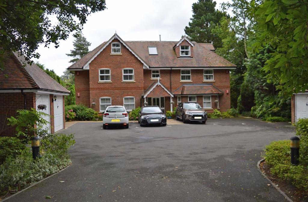 Ringwood Road, Ferndown, Dorset 3 bed penthouse £300,000