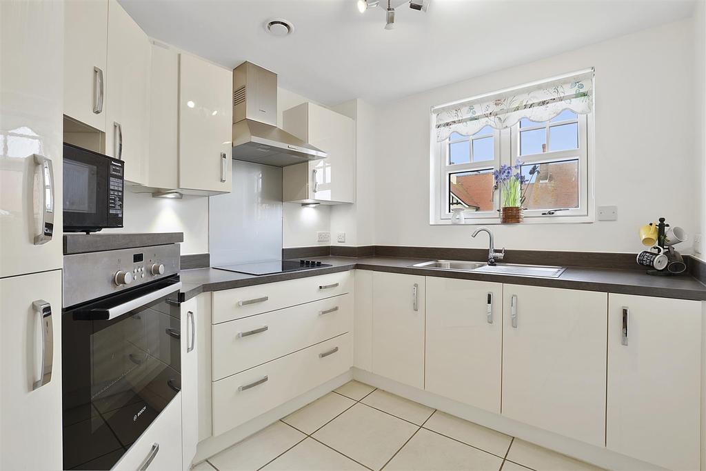 Kitchen.JPG