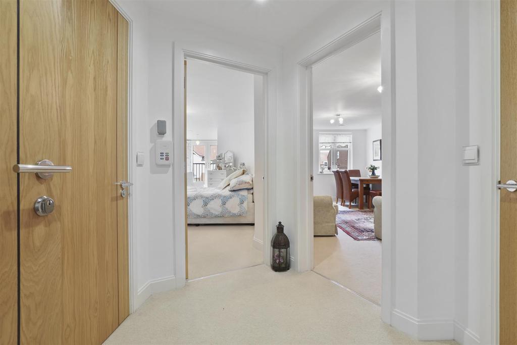 Hallway.JPG