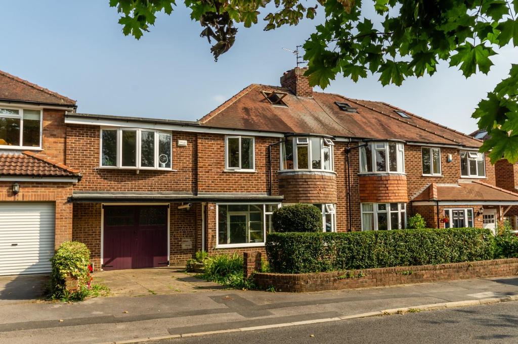 Hunters Way, Tadcaster Road, York 5 bed townhouse £525,000
