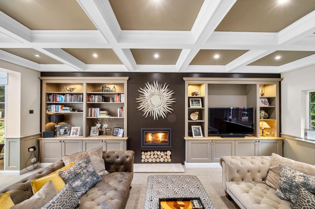 Formal lounge