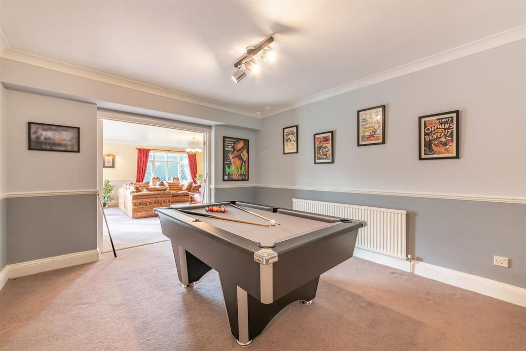 8477978-interior11.jpg