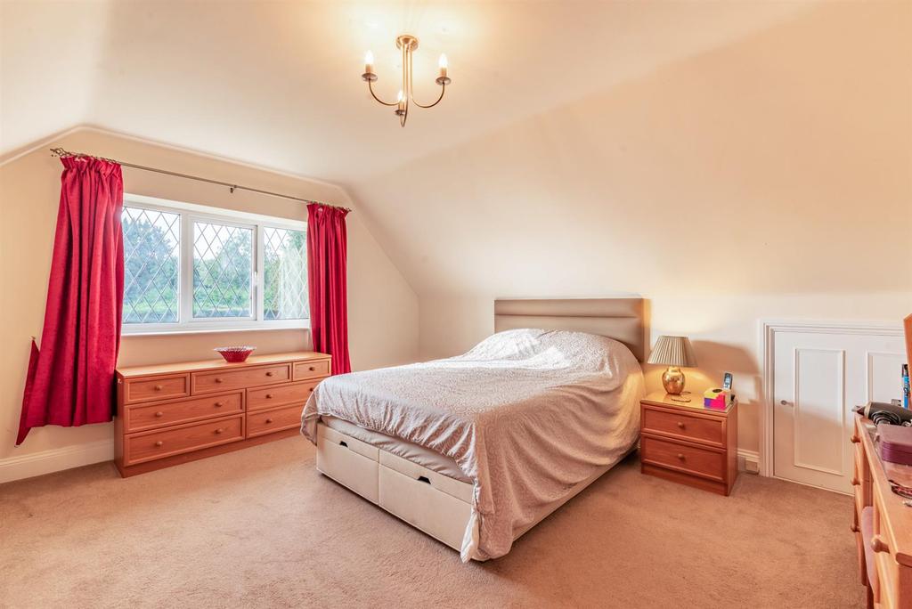 8477978-interior21.jpg