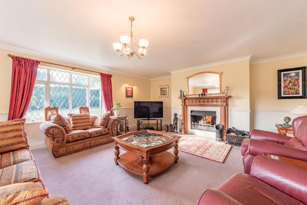 8477978-interior12.jpg