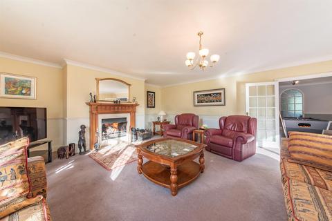 Culham Lodge Abingdon Road, Culham, Abingdon, OX14 3BN
