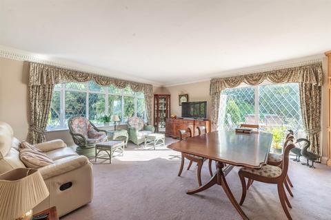 Culham Lodge Abingdon Road, Culham, Abingdon, OX14 3BN