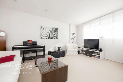 2 bedroom flat to rent, Axis Court, Chambers Street, SE16
