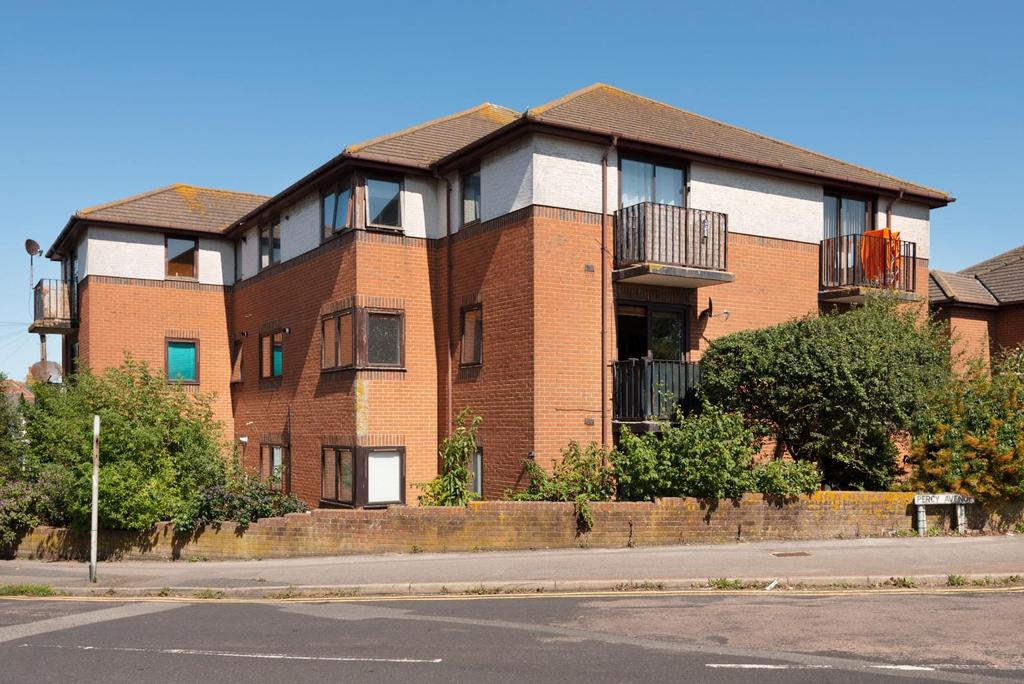 Hill Road, Broadstairs 2 bed flat £200,000
