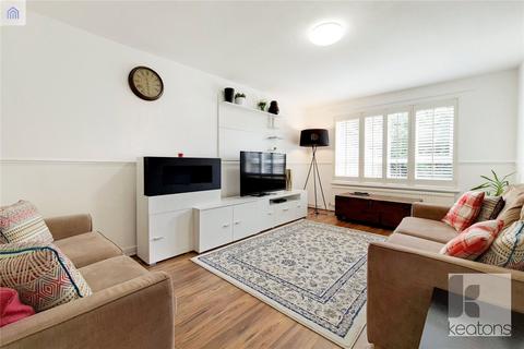 3 bedroom end of terrace house to rent, Vaughan Williams Close, Deptford, London, SE8