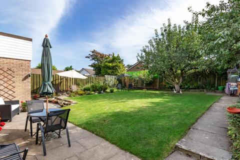 35 Holcombe Drive, Llandrindod Wells, LD1 6DN