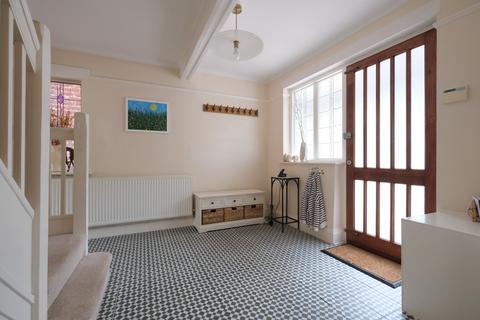 39 Green Road, Hall Green, Birmingham, B28 8DA