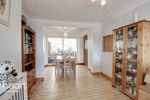 100 Grampian Way, Luton, LU3 3HE