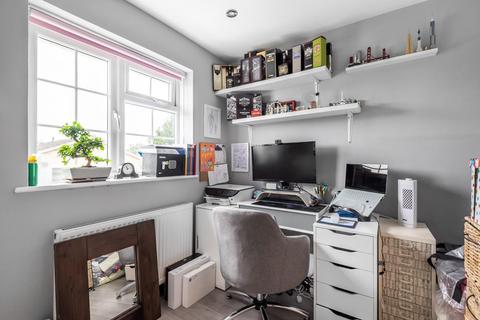 22 Ullswater Close, Bromley, BR1 4JF