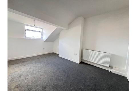 2 bedroom flat to rent, Alcester Road, Moseley, Birmingham