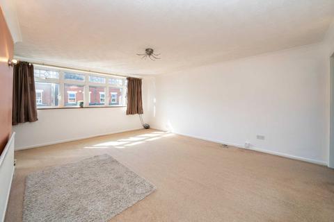 86 Horsecroft Road, Hemel Hempstead, HP1 1PX