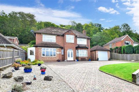 Sunningdale Green Lane, Temple Ewell, Dover, CT16 3AR