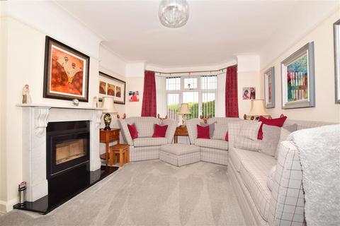 Sunningdale Green Lane, Temple Ewell, Dover, CT16 3AR