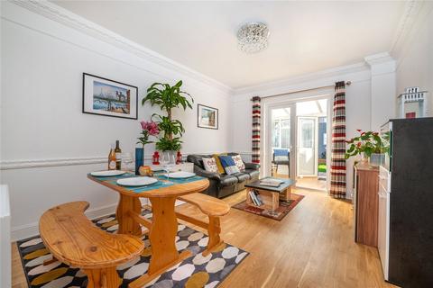 15 Parsonage Street, London, E14 3DB