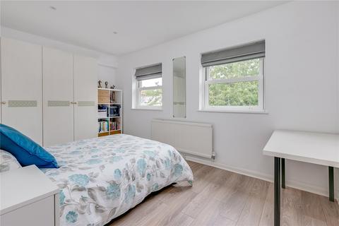 69 Chiswick Road, London, W4 5RE
