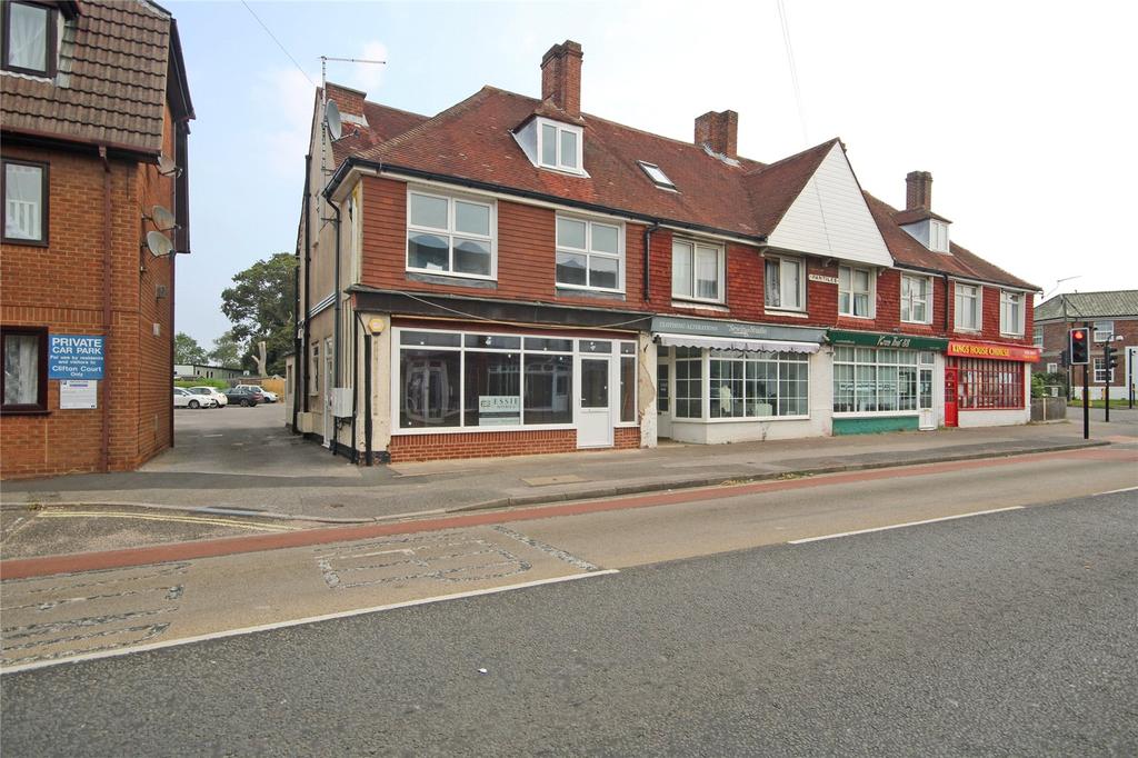 Lymington Road, New Milton, BH25 3 bed £255,000