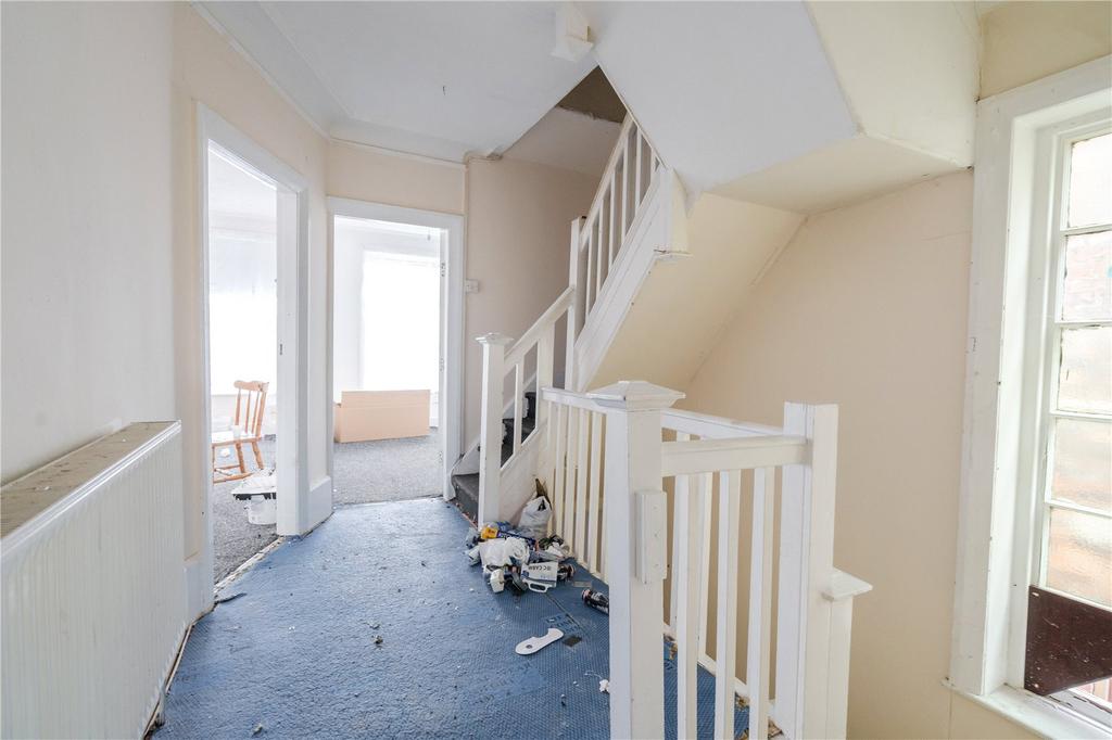 Flat 2 Landing