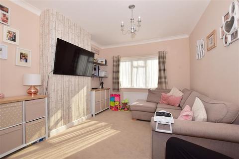 10 Hurst Road, Erith, DA8 3EG