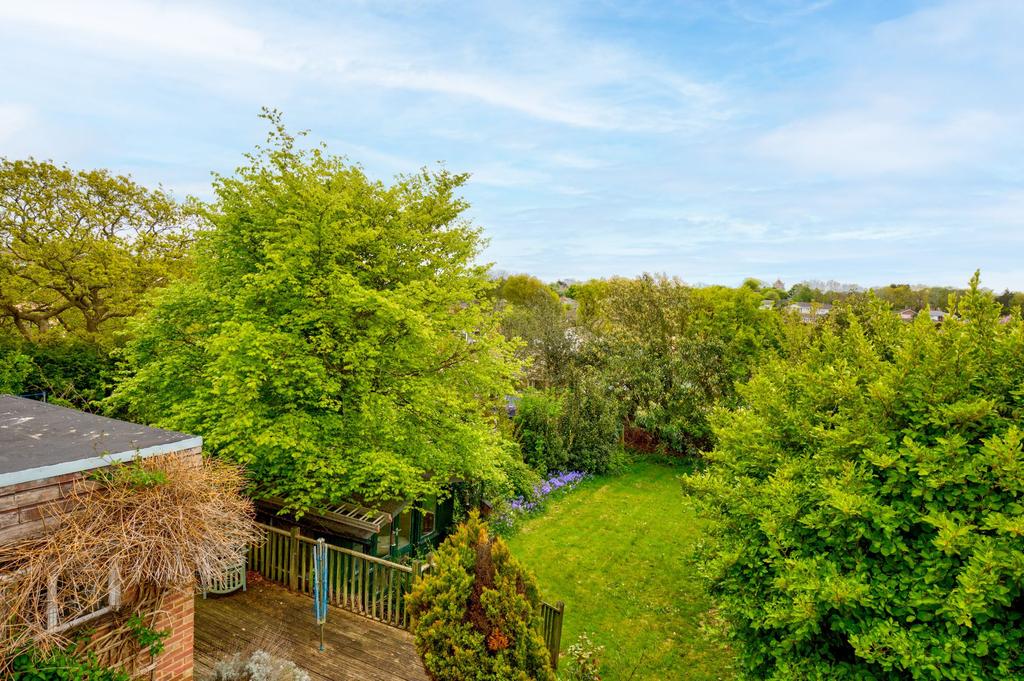 Chantry Avenue, BexhillonSea 2 bed detached house £400,000