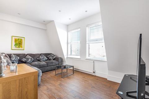 Flat 2, 53 Tottenham Lane, London, N8 9BD
