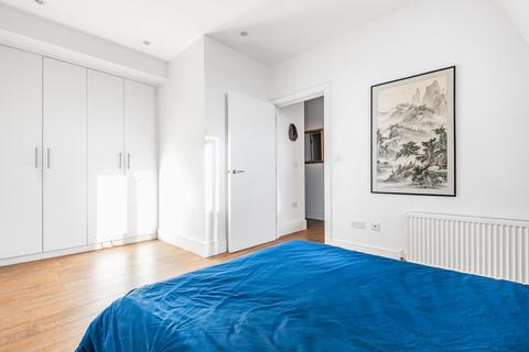 Flat 2, 53 Tottenham Lane, London, N8 9BD