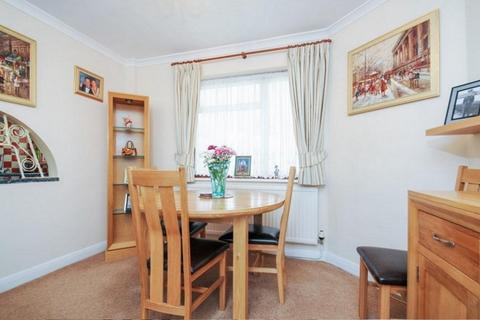 99 Weymouth Road, Hayes, UB4 8NJ