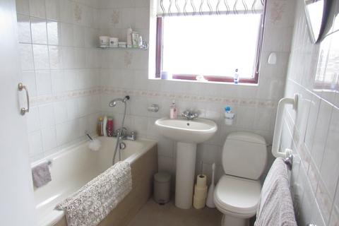 99 Weymouth Road, Hayes, UB4 8NJ