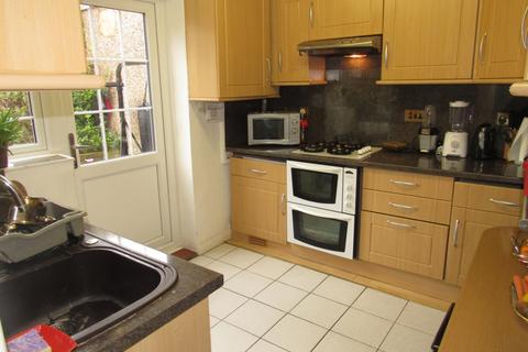 131 Abbots Road, Edgware, HA8 0RX