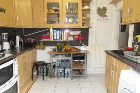 131 Abbots Road, Edgware, HA8 0RX