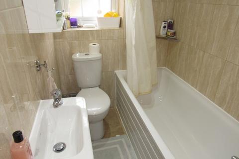 131 Abbots Road, Edgware, HA8 0RX