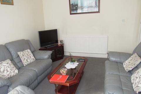 14 Springfield Mount, London, NW9 0SL