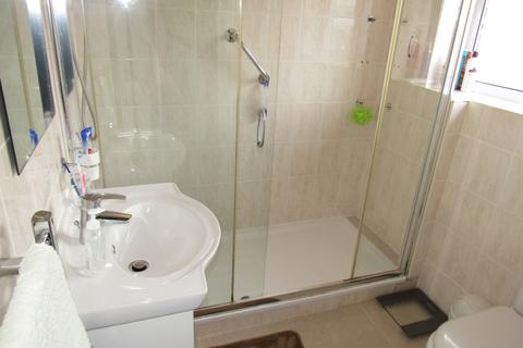 14 Springfield Mount, London, NW9 0SL