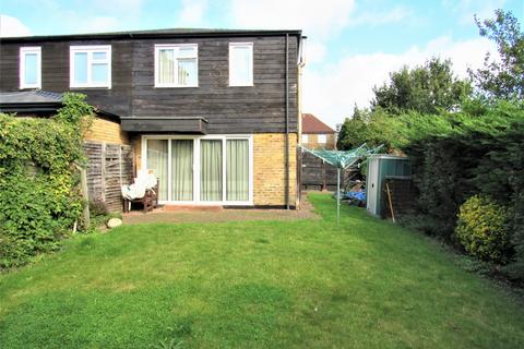1 Fryent Fields, London, NW9 7HF