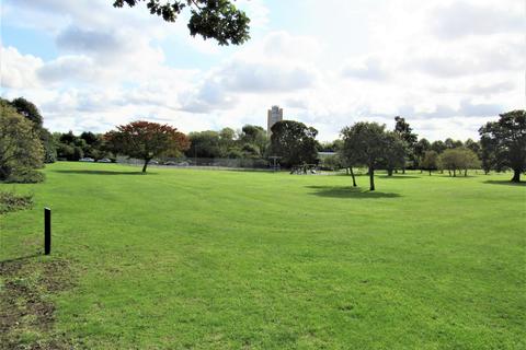 1 Fryent Fields, London, NW9 7HF