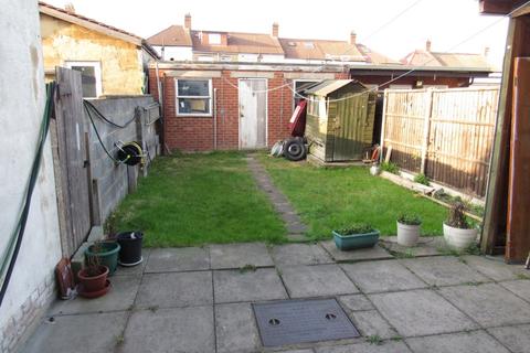 29 Wood Lane, London, NW9 8DU