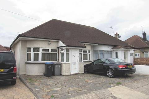 104 Wood Lane, London, NW9 7LX