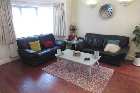 104 Wood Lane, London, NW9 7LX
