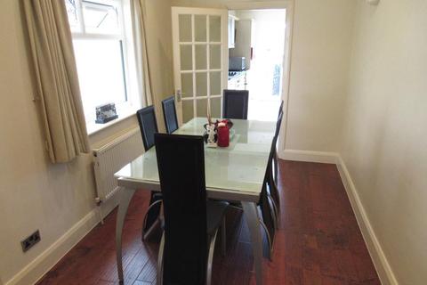 104 Wood Lane, London, NW9 7LX