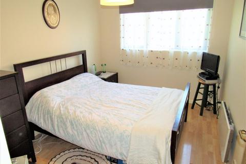 Flat 20, Curie Gardens Pasteur Close, London, NW9 5JF