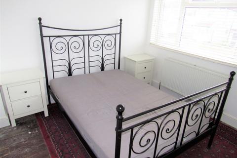 45 Holyrood Avenue, Harrow, HA2 8UD
