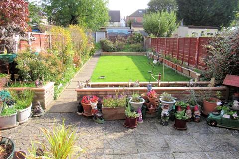 9 Hide Road, Harrow, HA1 4SG